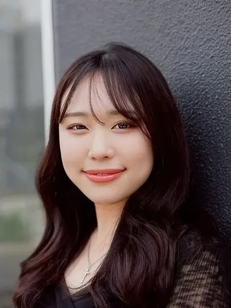 ヘアメイクアーティスト M.Shiraha
